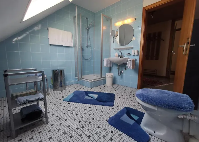 Schellen - Keine Monteurwohnung! * Mehren (Vulkaneifel)